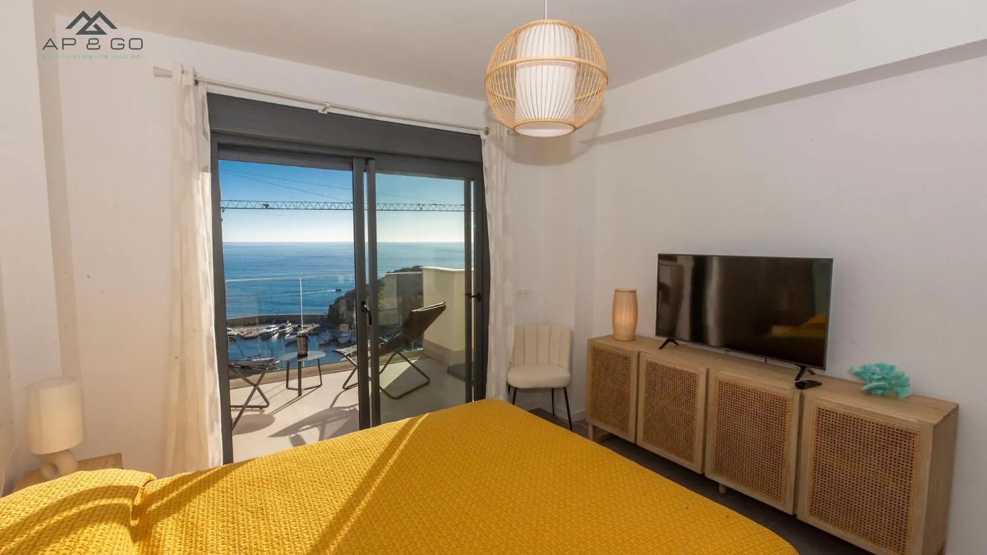 Sky Marina Luxury Apartment La Herradura