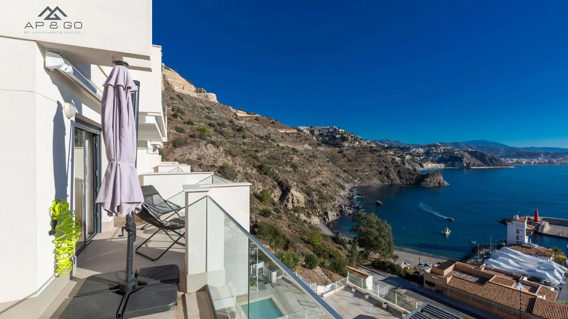 Sky Marina Luxury Apartment La Herradura