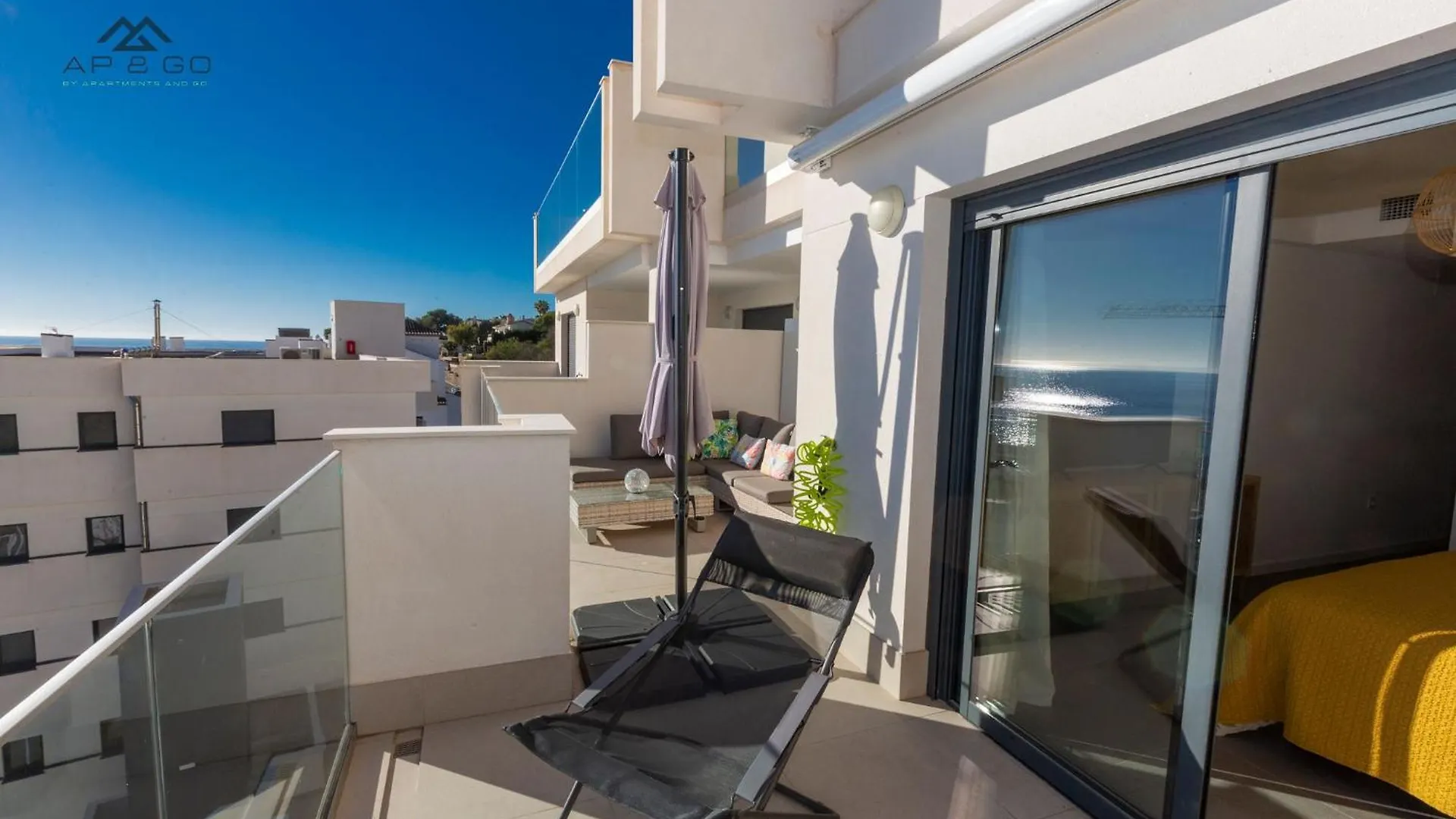 Sky Marina Luxury Apartment La Herradura